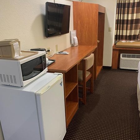 Microtel Inn & Suites By Wyndham Rice Lake Екстер'єр фото